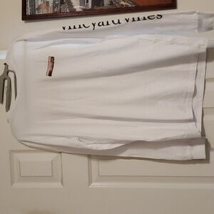 NWT Vineyard Vines LS Graphic Tee